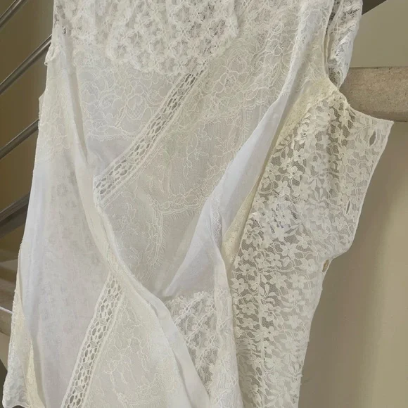 Vintage Nina RICCI Elegant White Lace Sleeveless Top